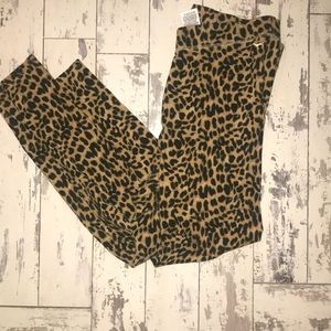 PINK Victoria's Secret Pants - Pink Victoria's Secret leopard leggings PINK Victoria's Secret Pants - Pink Victoria's Secret leopard leggings